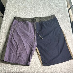 Carhartt Men's Valiant 4 Shorts in Purple and Navy